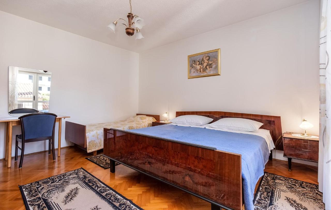 Apartment Ruzica *